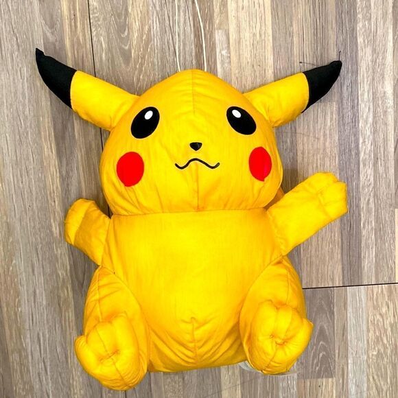 Vintage Pokémon Nintendo Pikachu gotta catch’em all plush figure display car - Picture 2 of 9
